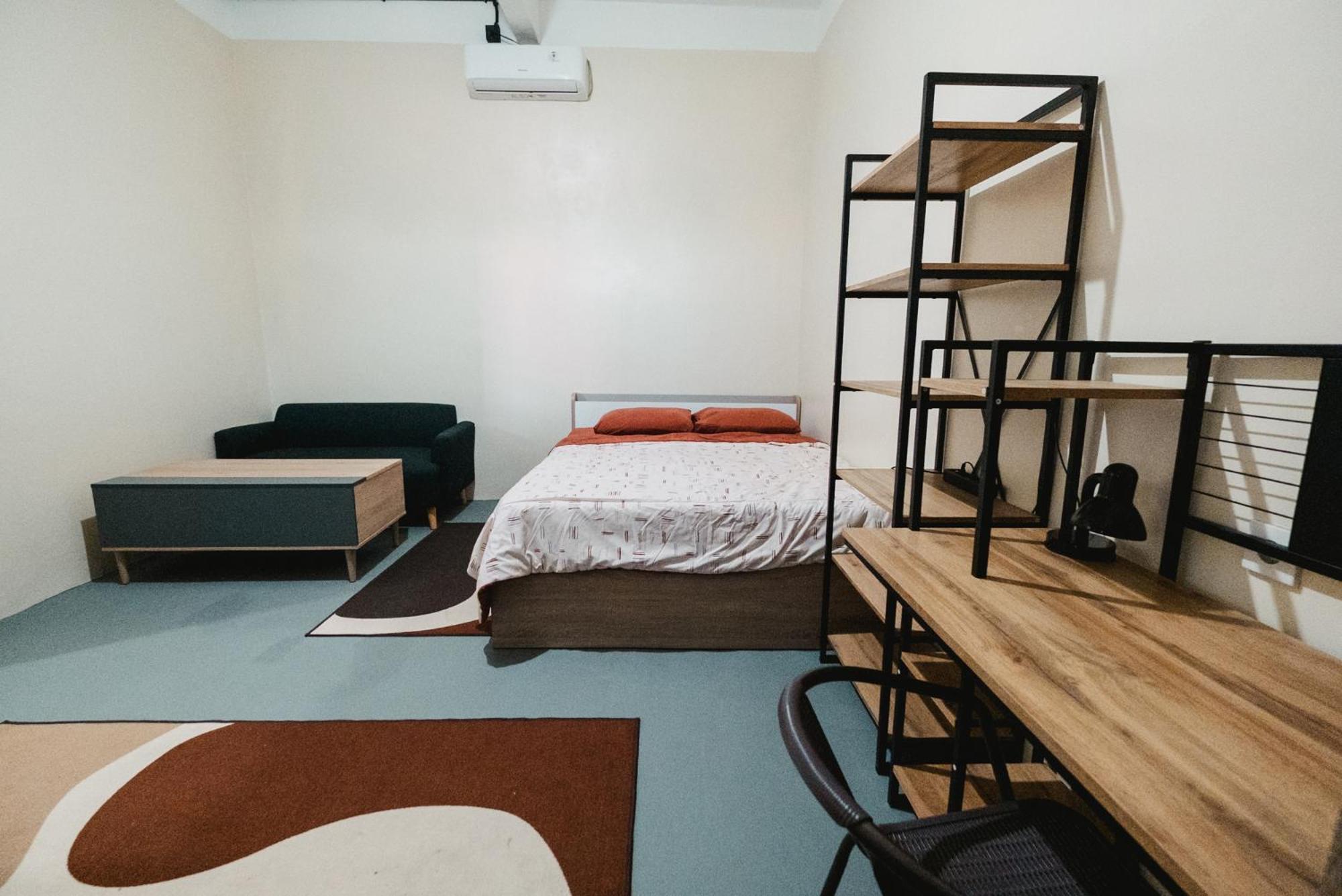 Urban Haven Apartemen